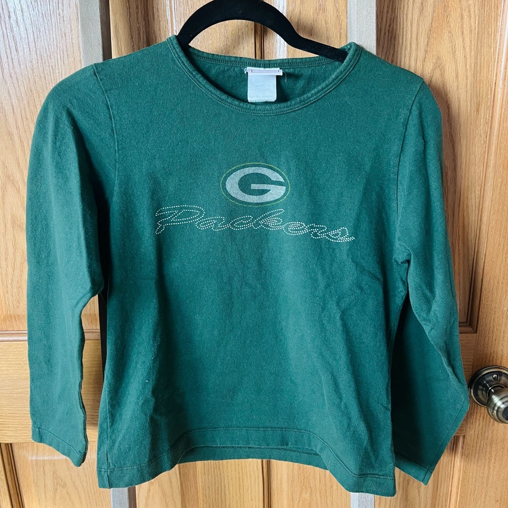 Green Bay packer cropped long sleeve. Size small. Tight fit.